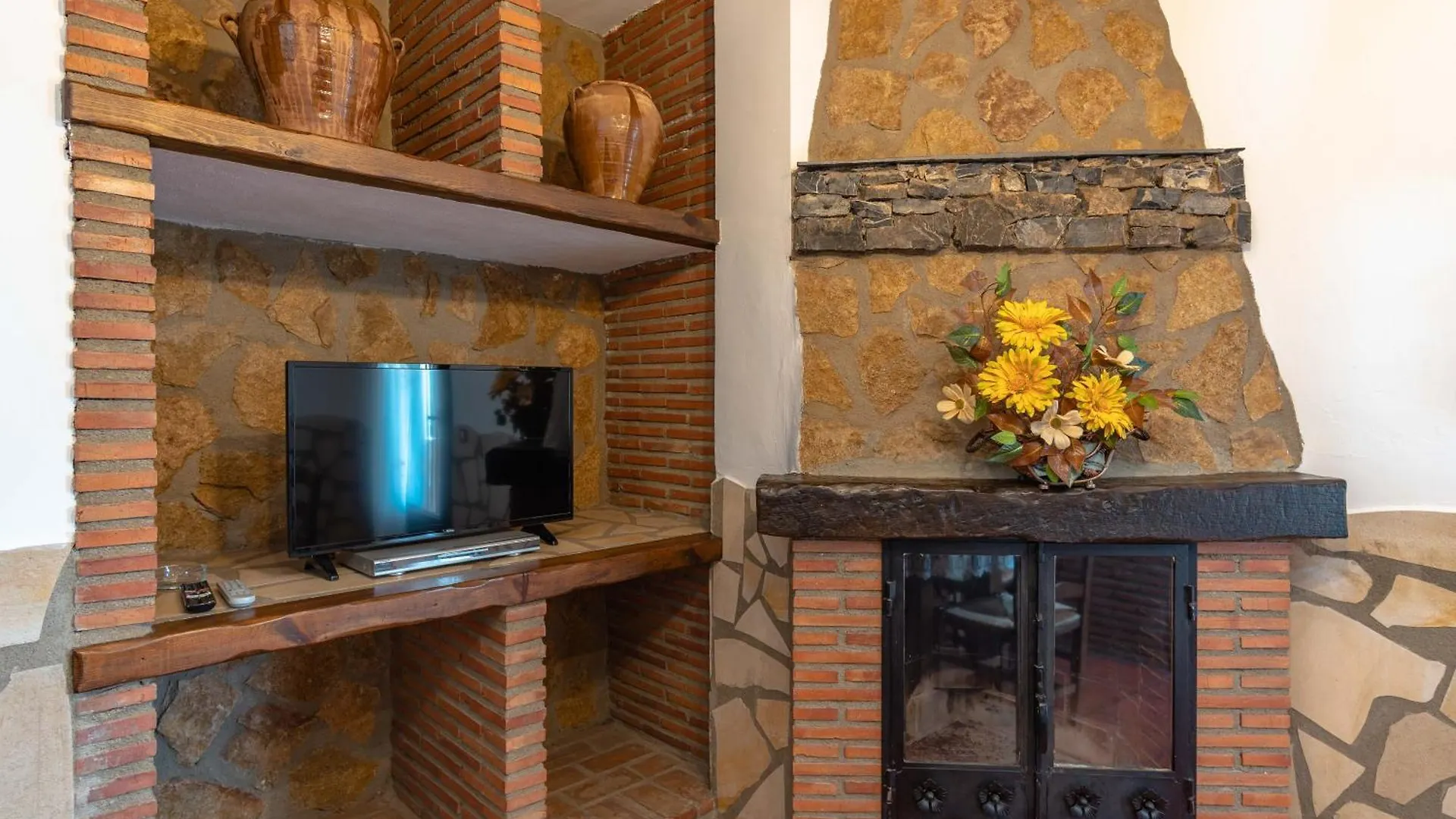 Country house Alojamientos Rurales Los Macabes Alpujarra De La Sierra Spain